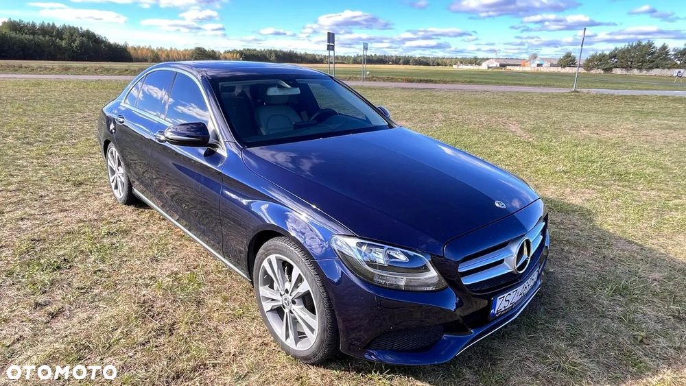 Mercedes-Benz Klasa C 300 9G-TRONIC - 11