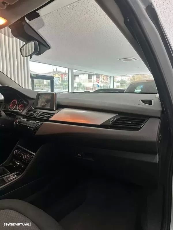 BMW 216 Active Tourer d Line Sport - 17