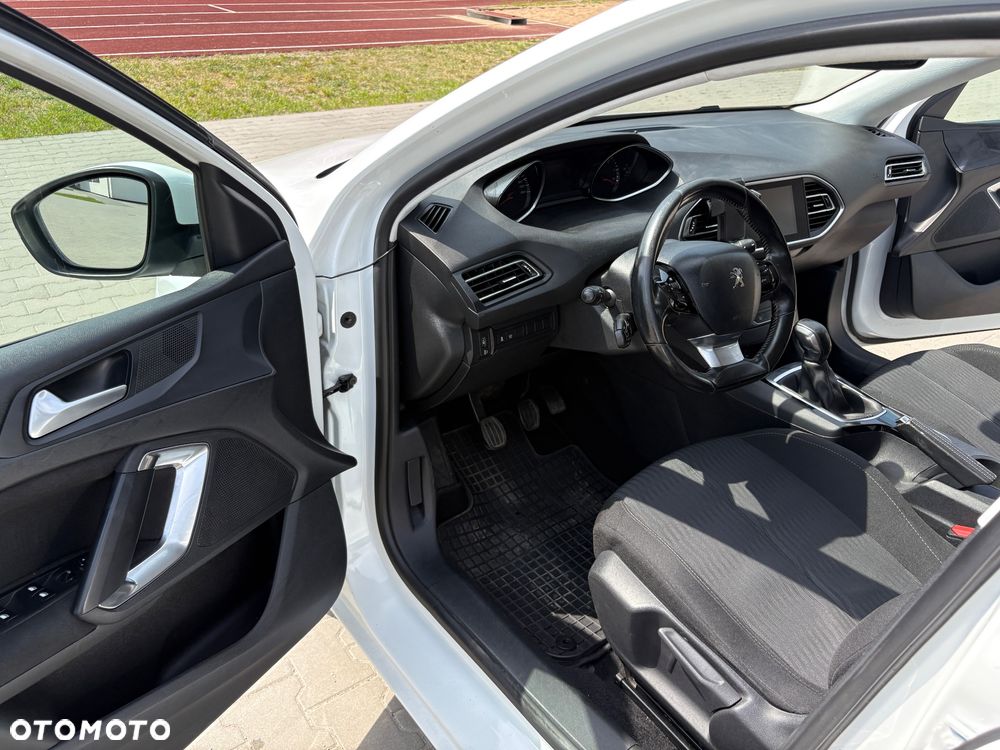 Peugeot 308 - 9