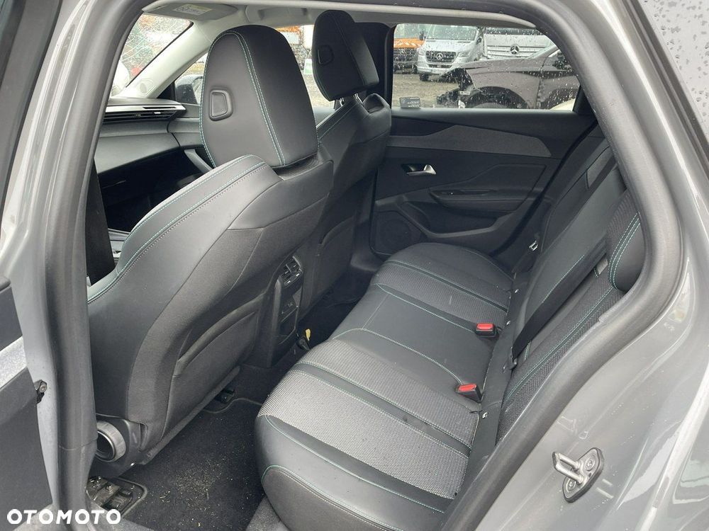 Peugeot 308 - 11