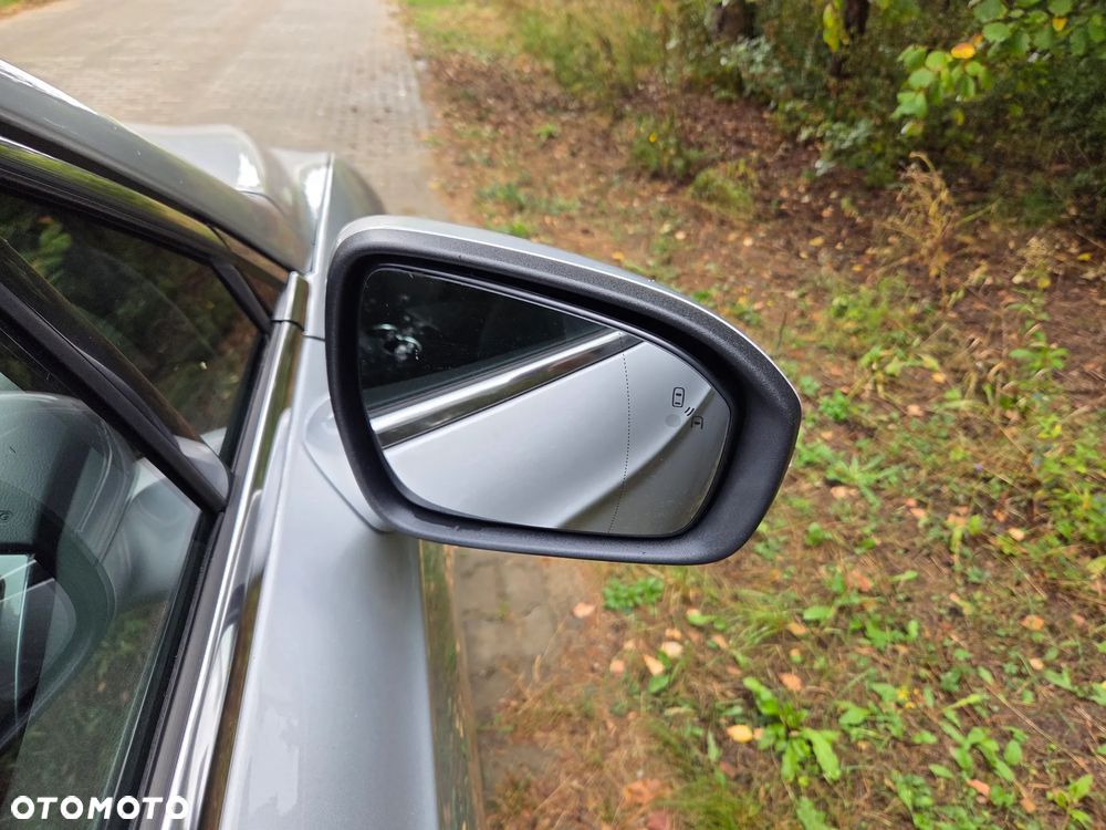 Ford Mondeo 2.0 Hybrid Titanium - 11