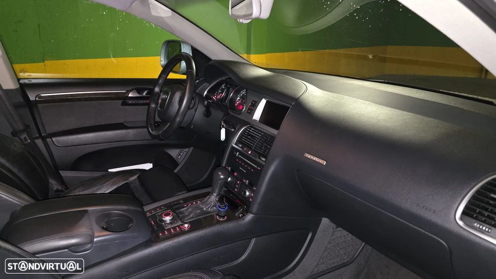Audi Q7 3.0 V6 TDi quattro S-line Tiptronic - 9