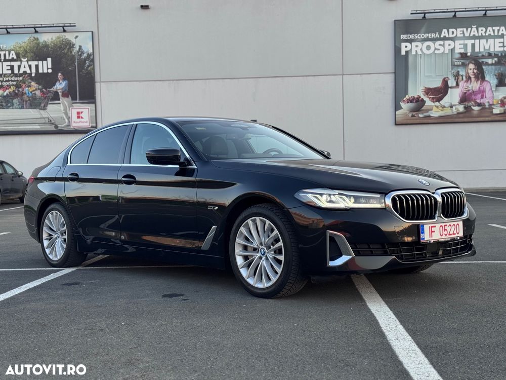 BMW Seria 5 530e Aut. Luxury Line - 3