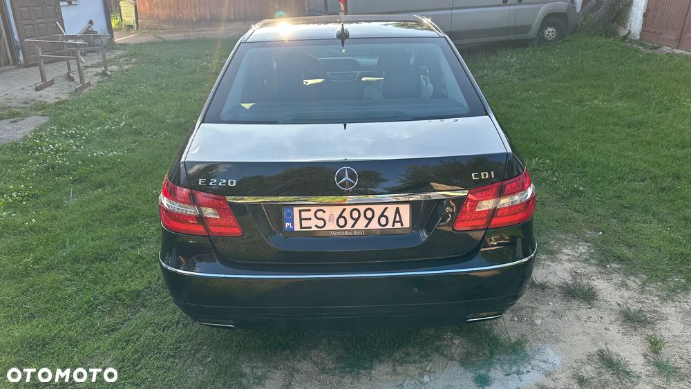 Mercedes-Benz Klasa E 220 CDI BlueEff Avantgarde - 5