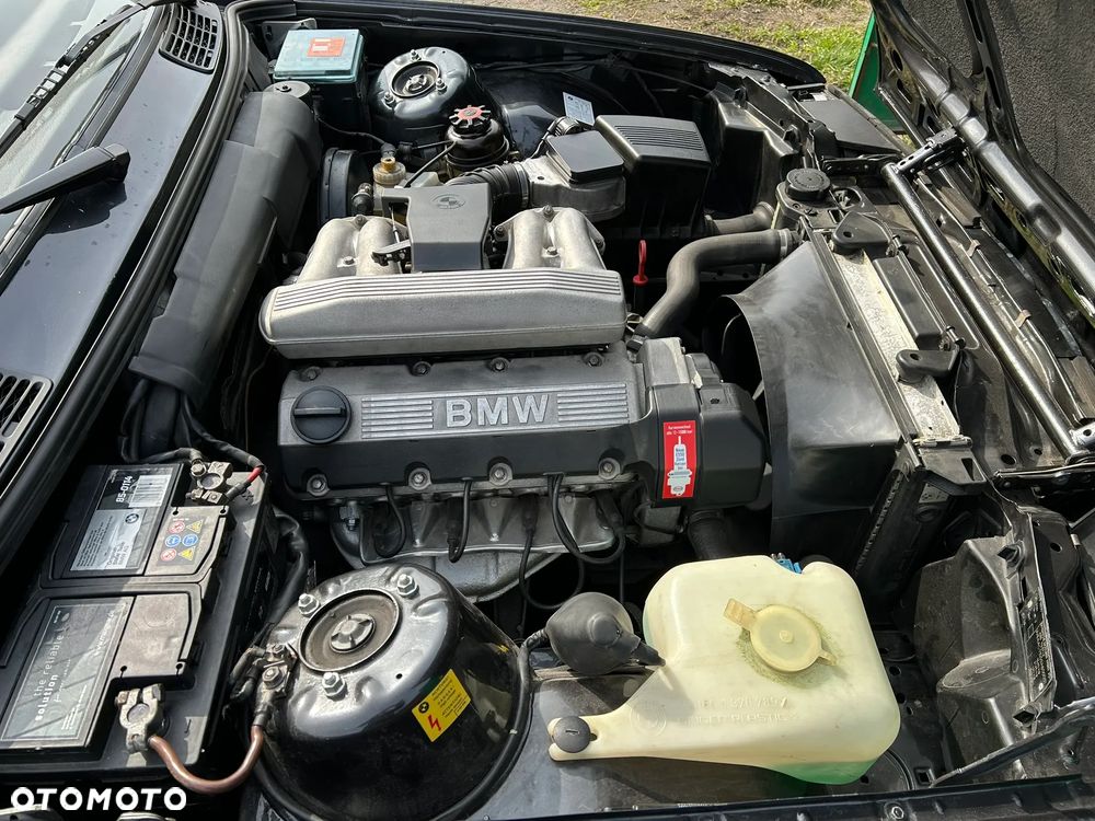 BMW Seria 3 316i - 5