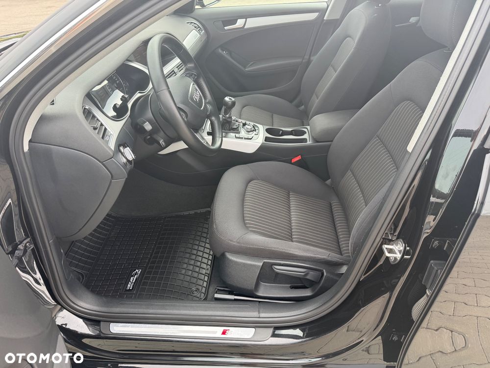 Audi A4 Avant 2.0 TDI DPF clean diesel quattro S line Sportpaket - 32