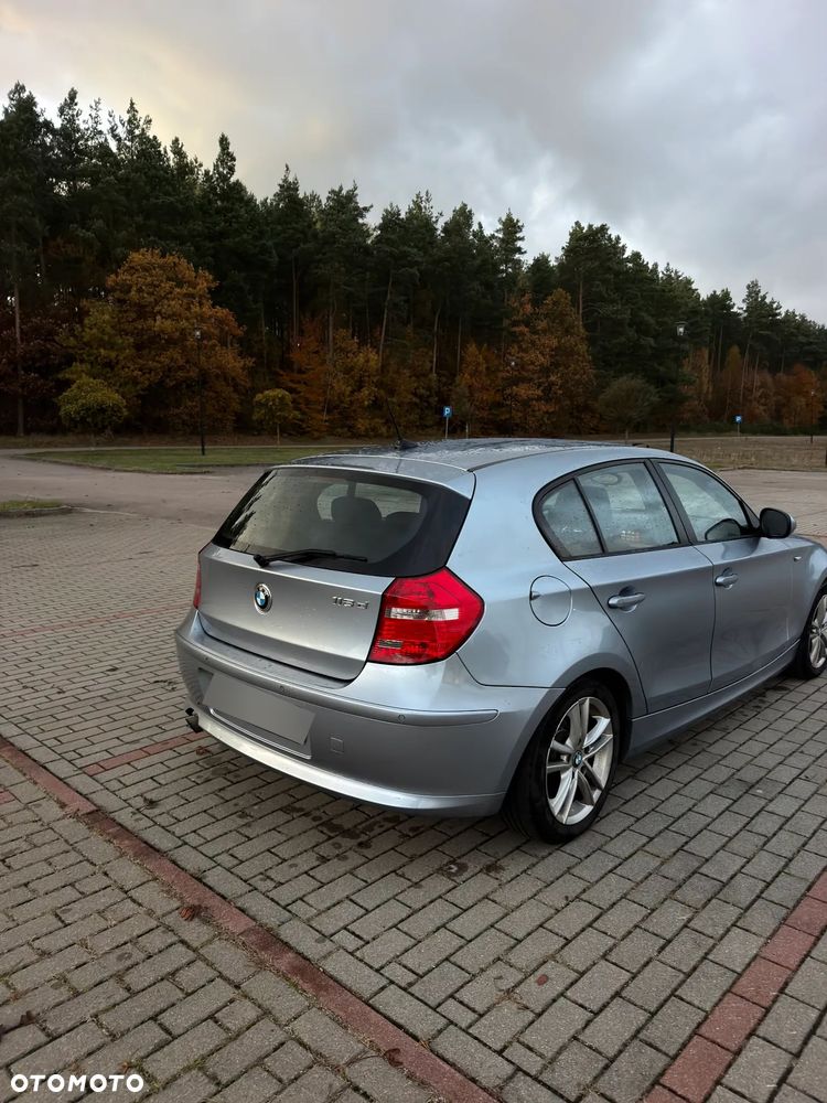 BMW 1 Series 2010 photo 4