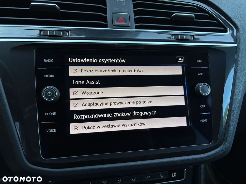 Volkswagen Tiguan - 28