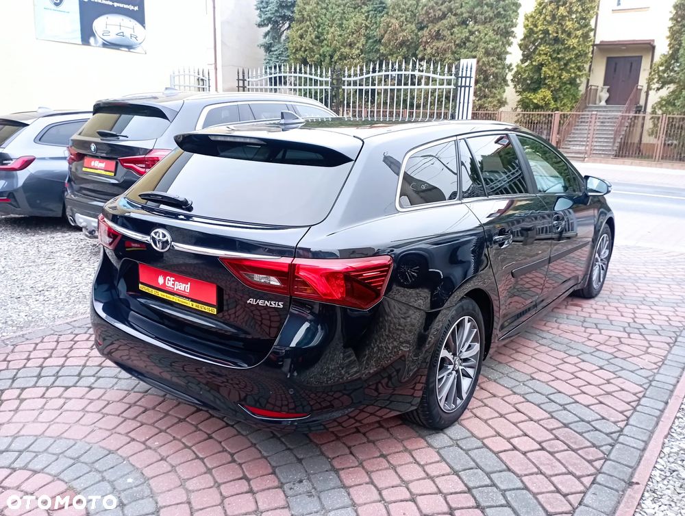 Toyota Avensis 2.0 Prestige MS - 4