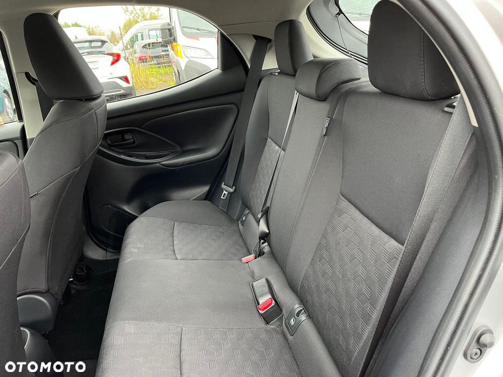 Toyota Yaris 1.5 Comfort - 24