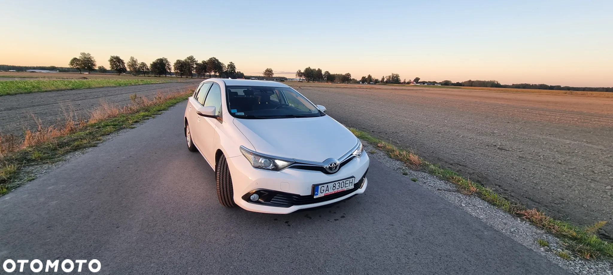 Toyota Auris 1.6 Comfort - 2