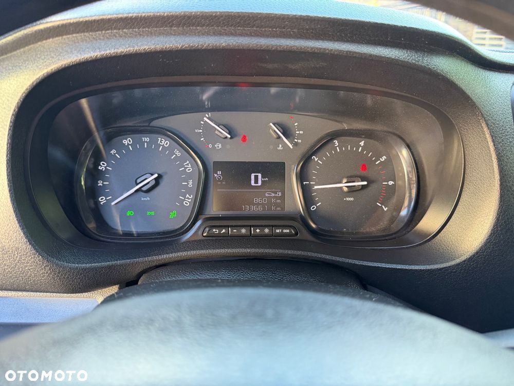 Peugeot EXPERT NAWIGACJA KLIMATYZACJA MARTWE POLE TEMPOMAT, CZUJNIKI COFANIA PRZÓD I TYŁ świeżo sprowadzony, OKAZJA !!!! - 17