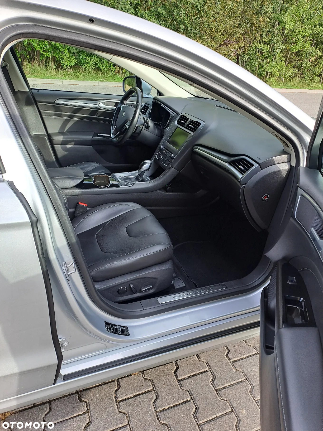 Ford Mondeo 2.0 TDCi Titanium PowerShift - 19