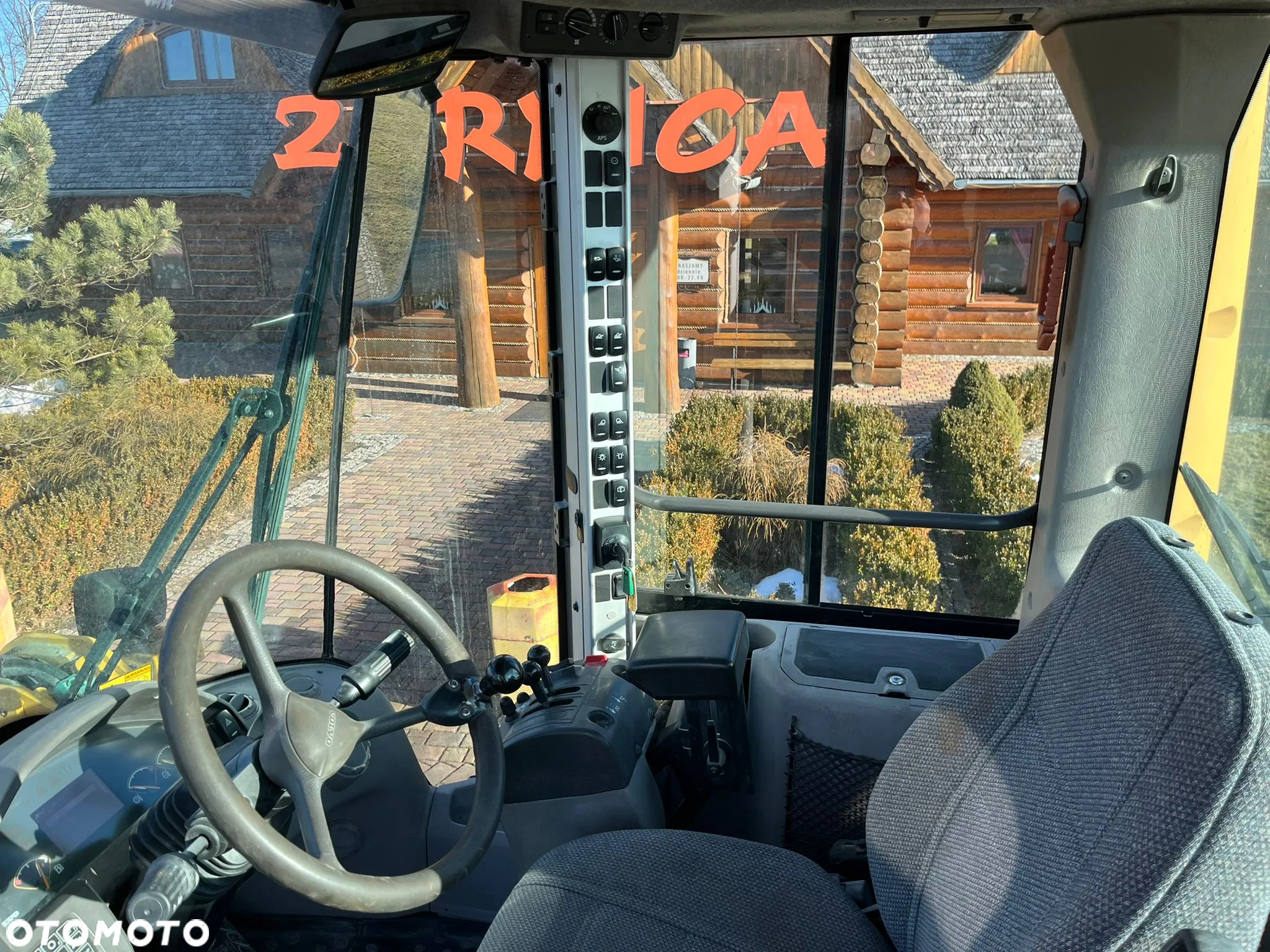 Volvo L60F - 32