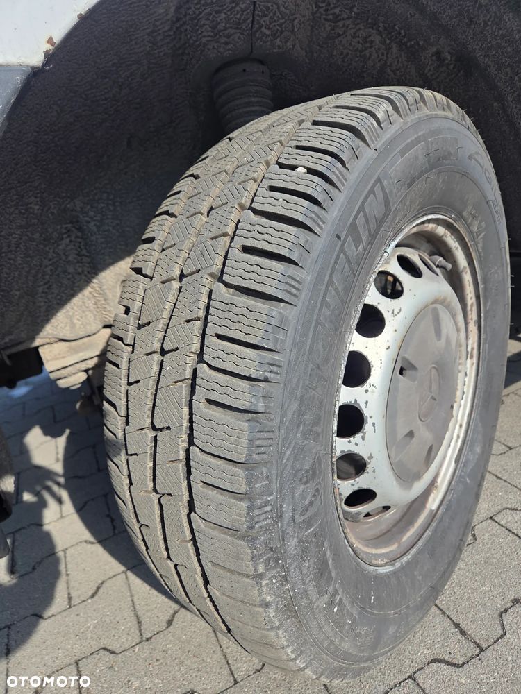 Mercedes-Benz Sprinter (BlueTec) 906.233 - 16