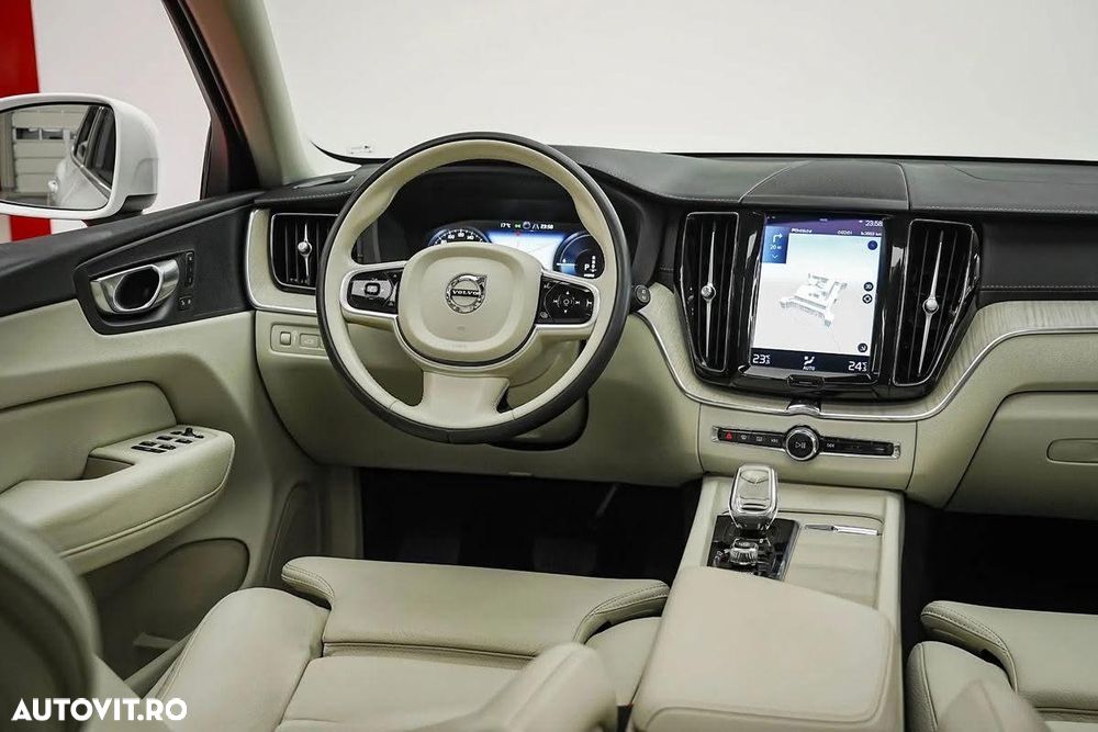 Volvo XC 60 Recharge T6 Twin Engine eAWD Inscription Expression - 11