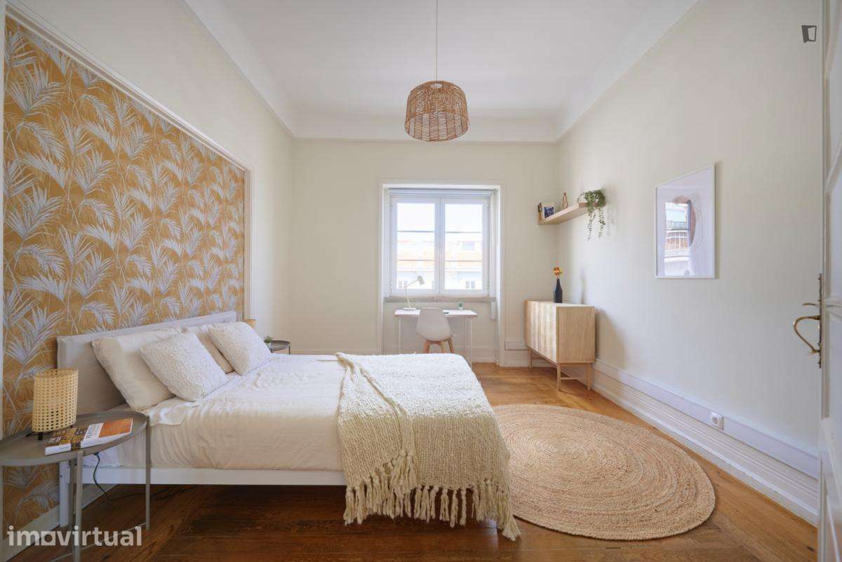 Quarto - localizado em Marquês de Pombal Lisbon - Grande imagem: 4/35