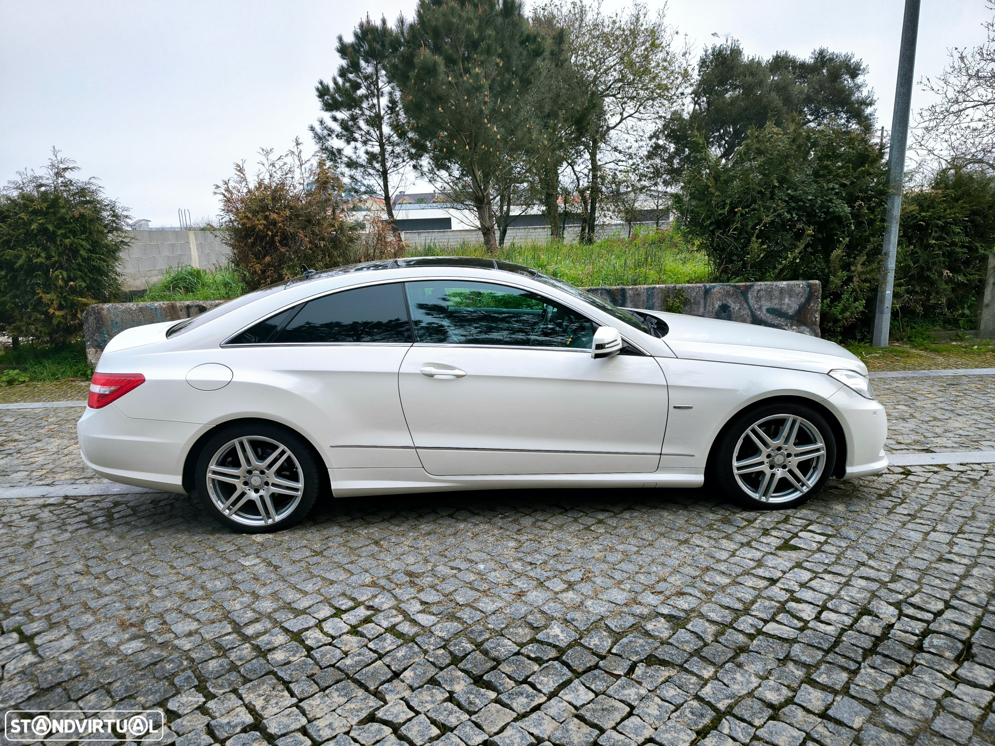 Mercedes-Benz E 250 CDi Avantgarde BlueEfficiency - 4