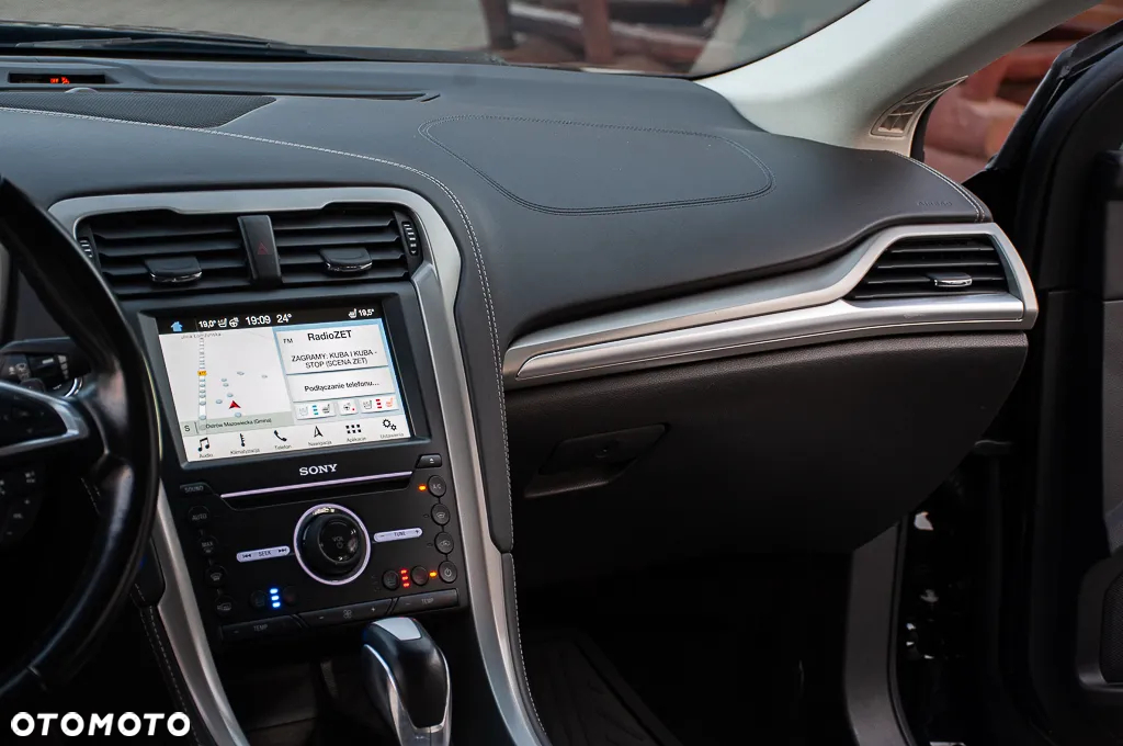 Ford Mondeo Turnier 2.0 TDCi PowerShift-Aut Allrad Vignale - 29
