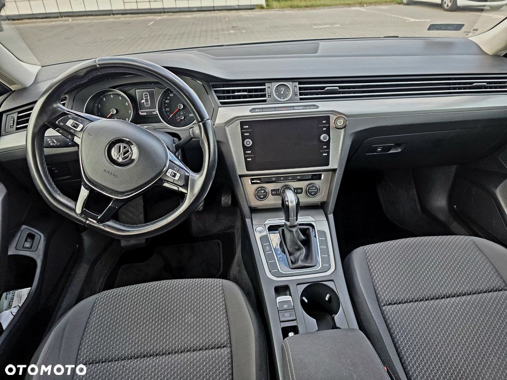 Volkswagen Passat 1.4 TSI BlueMotion Technology DSG Comfortline - 8
