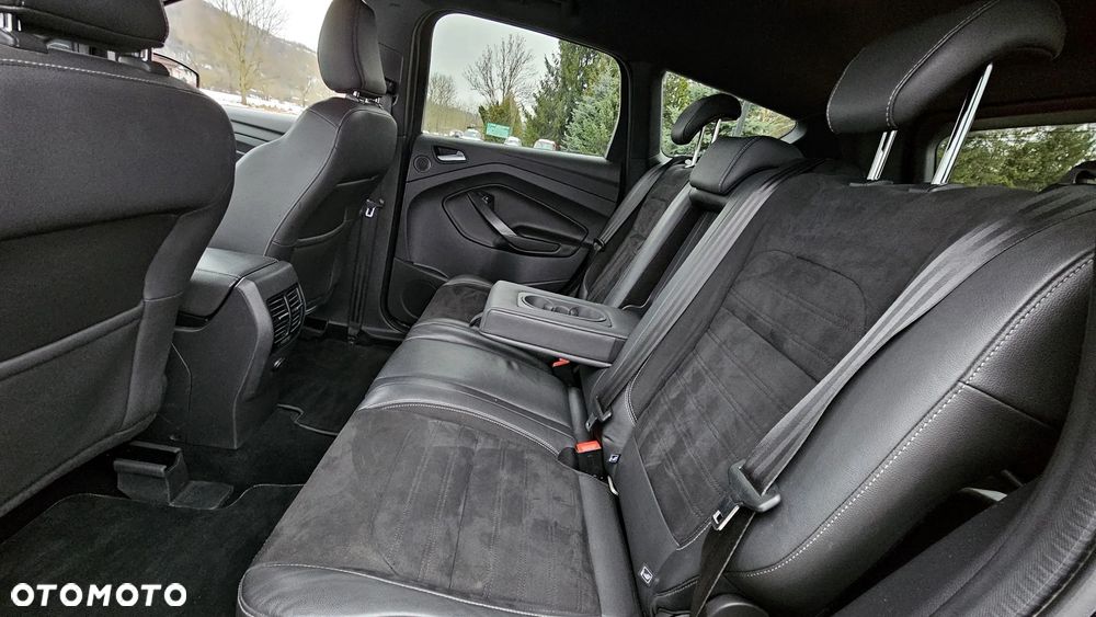 Ford Kuga 2.0 TDCi 4x4 ST-Line - 24