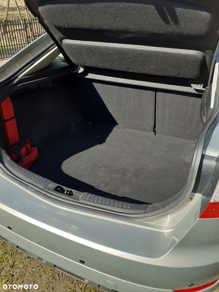 Ford Mondeo 1.6 Titanium - 11