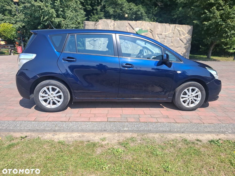 Toyota Verso 1.8 Edition - 6