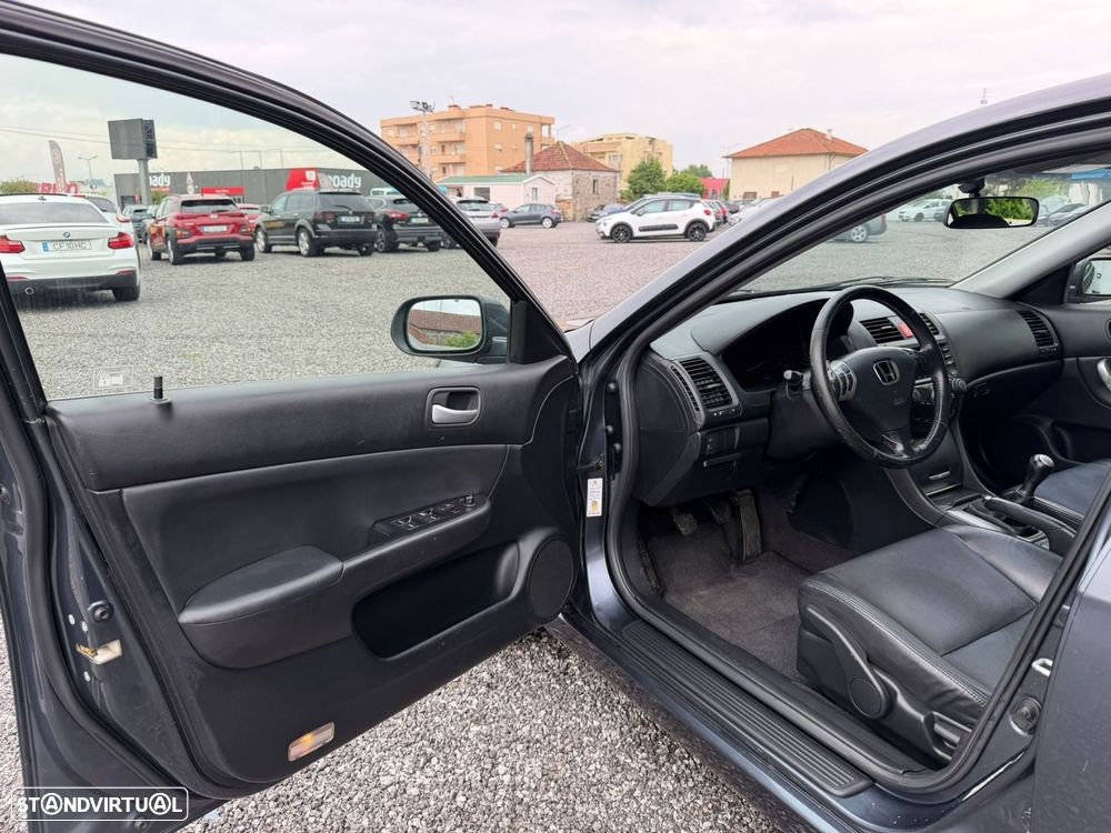 Honda Accord 2.0 Sport - 14