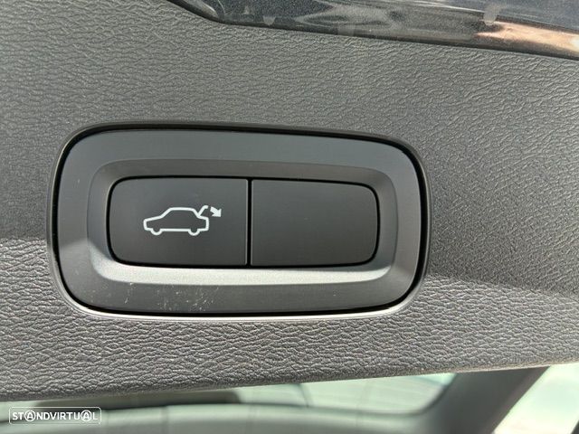 Volvo V60 2.0 D4 Momentum Plus Geartronic - 26