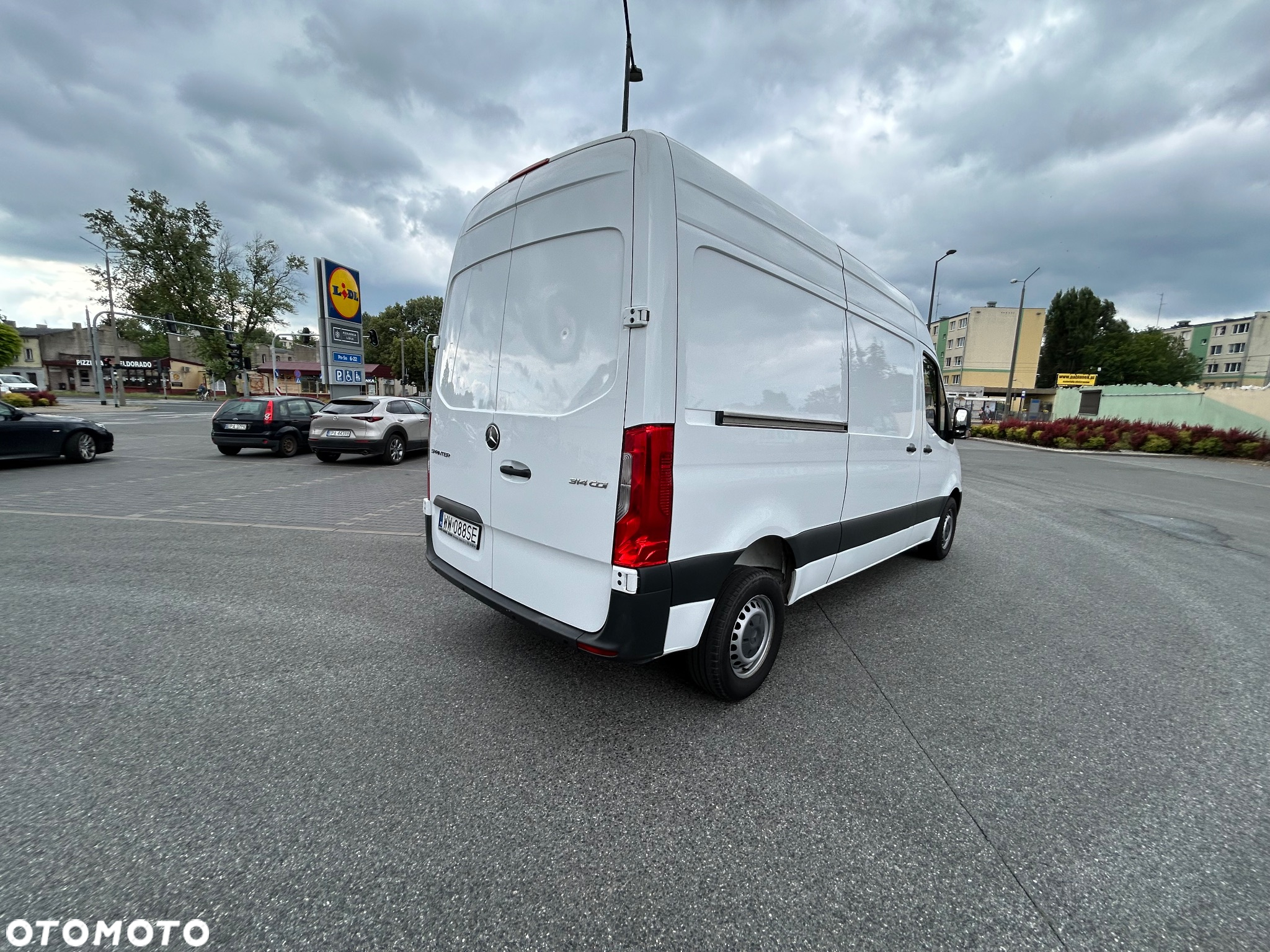 Mercedes-Benz Sprinter - 21
