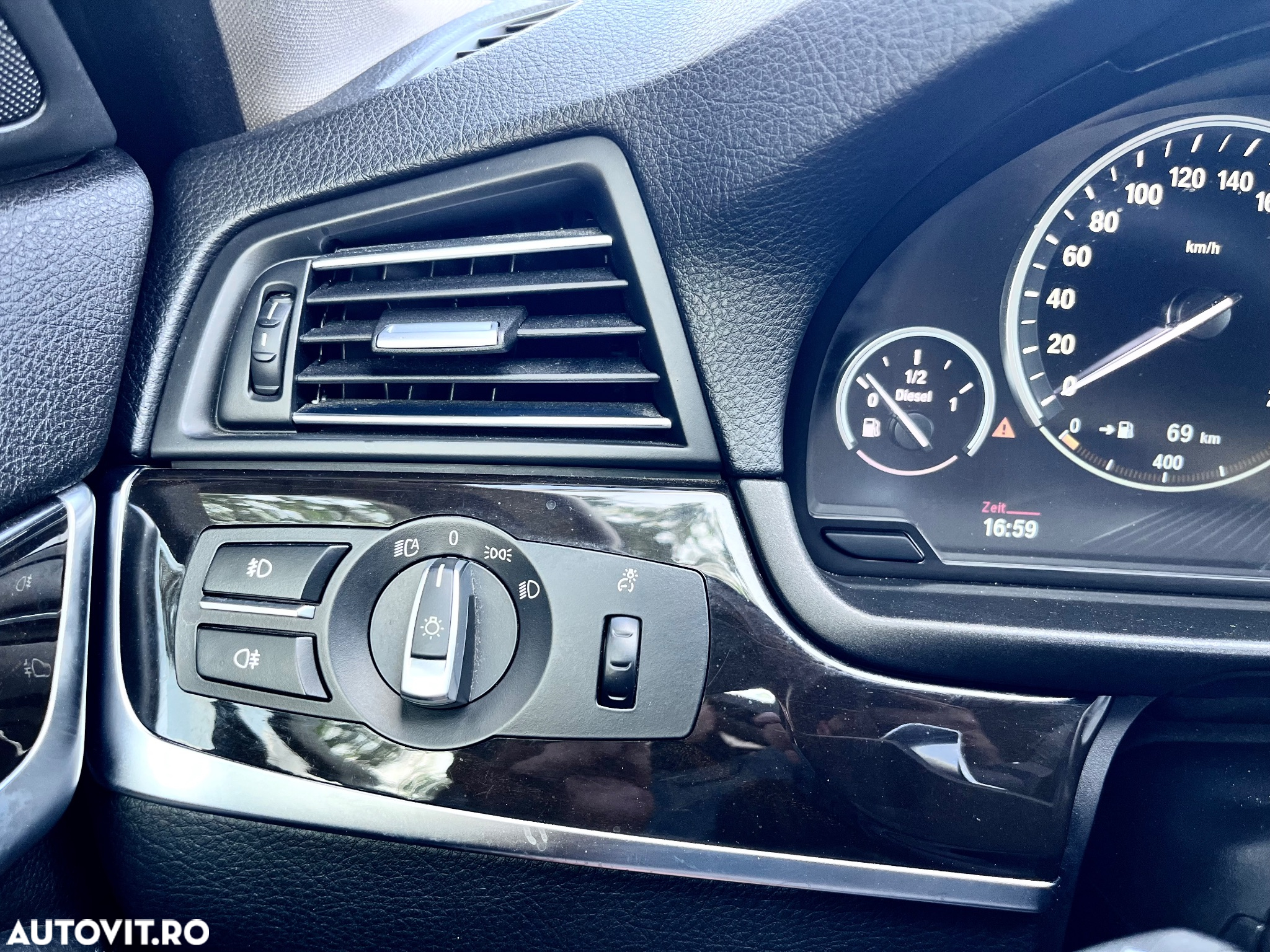 BMW Seria 5 525d xDrive Aut. Luxury Line - 24