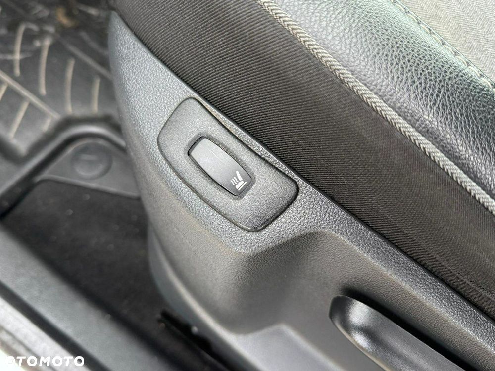 Renault Captur 1.2 Energy TCe XMOD - 12