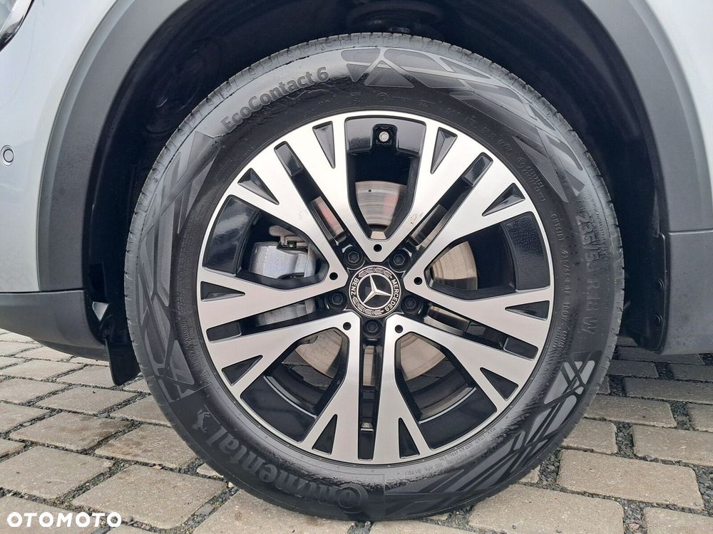 Mercedes-Benz GLB - 9
