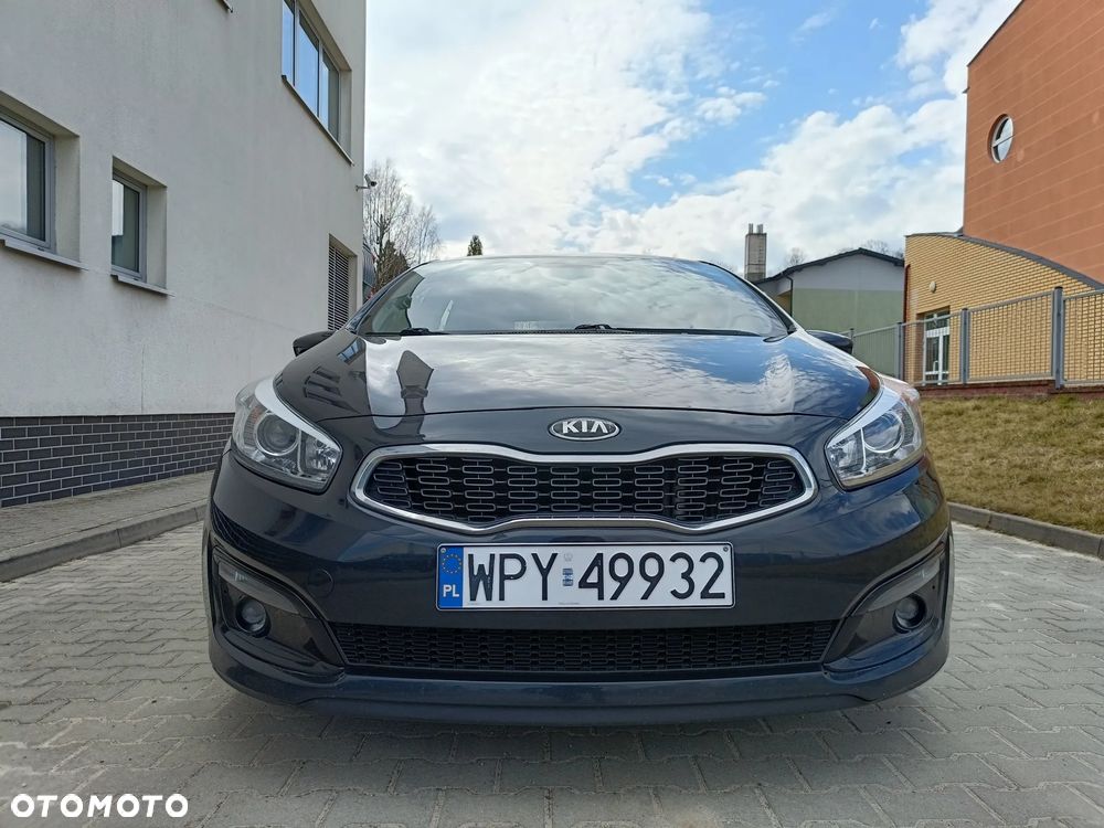 Kia Ceed 1.6 CRDi 115 ISG Vision - 9