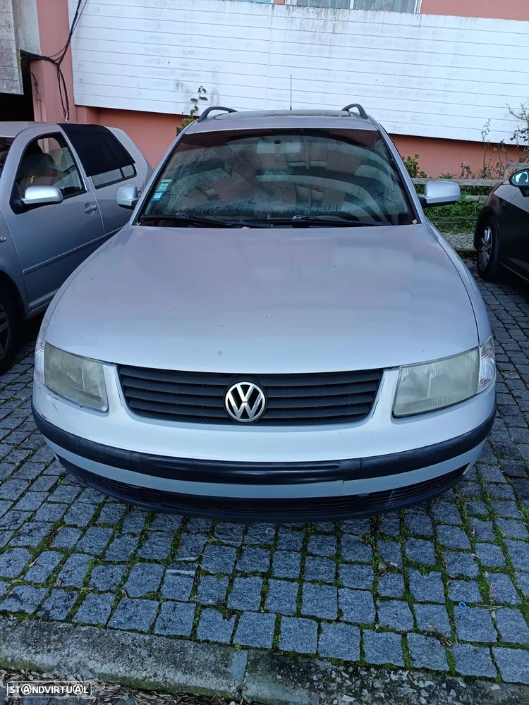 VW Passat Variant 1.9 TDi Confortline - 1