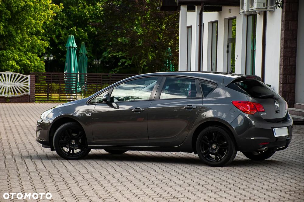 Opel Astra 1.4 Turbo Innovation - 21