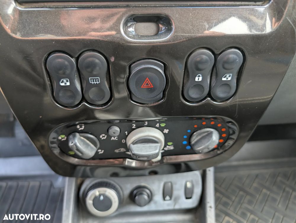 Dacia Duster 1.5 dCi 4x4 Ambiance - 24