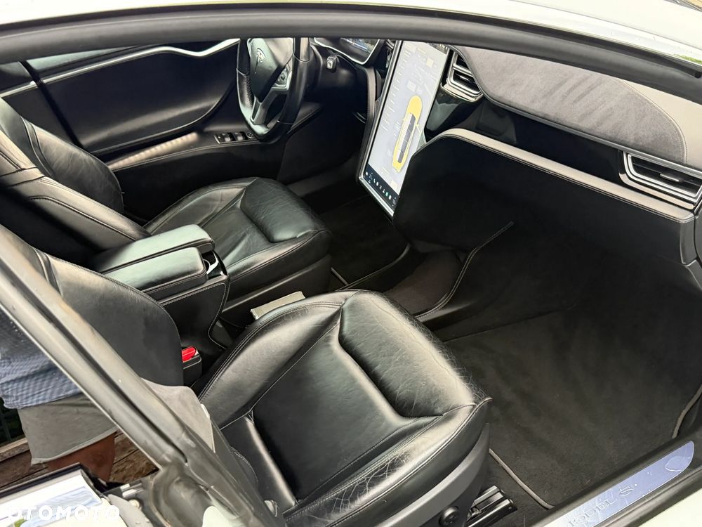 Tesla Model S 70D Allradantrieb - 11