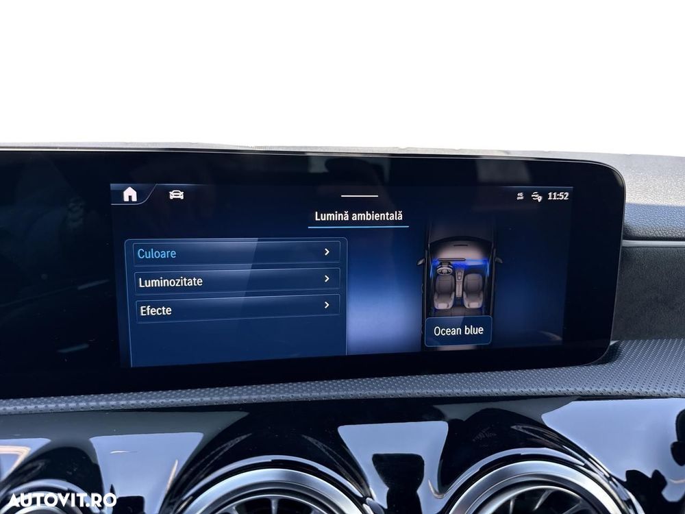 Mercedes-Benz A 200 Sedan MHEV 7G-DCT - 20