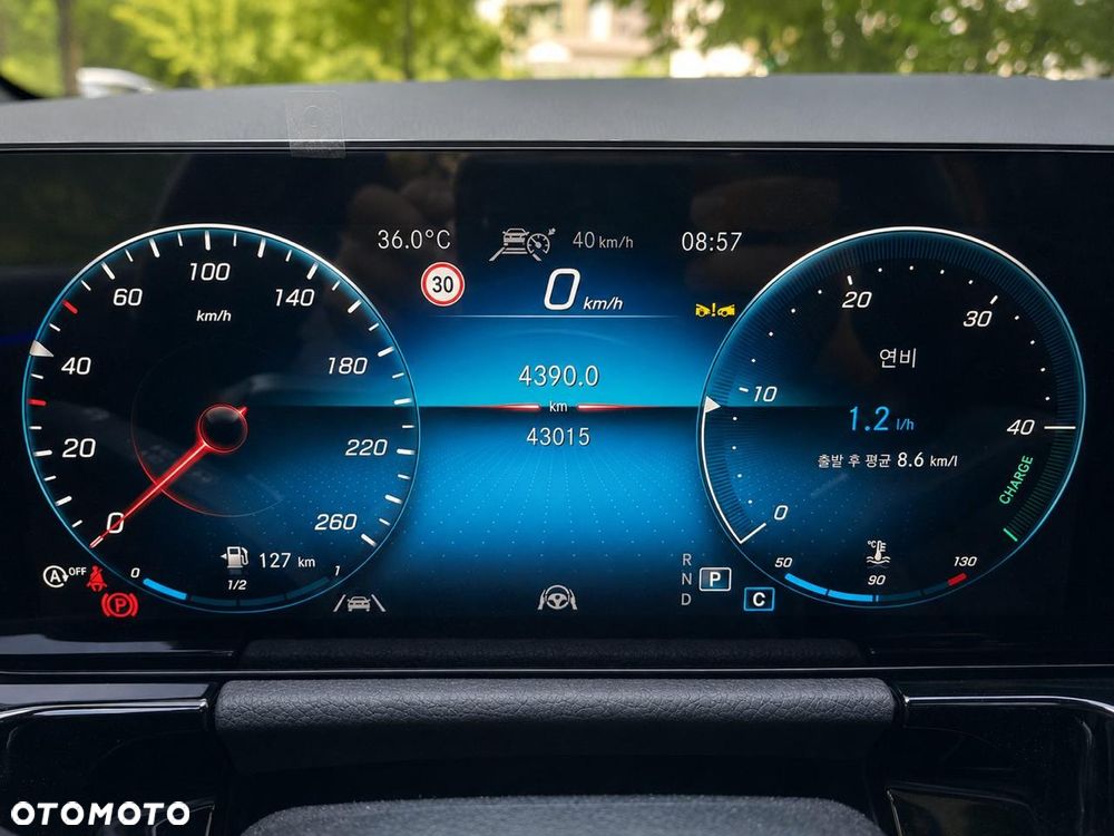 Mercedes-Benz GLA 250 4Matic 8G-DCT - 6
