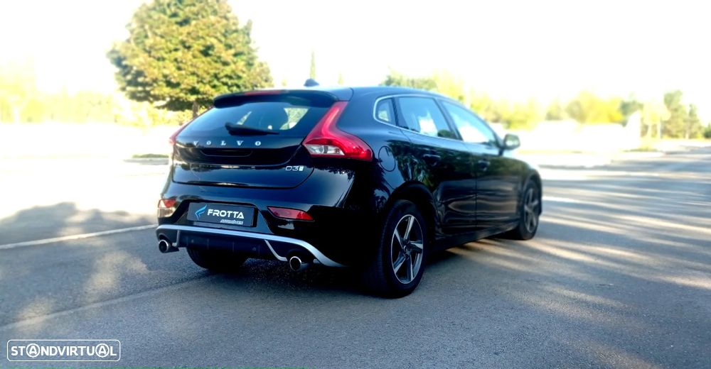 Volvo V40 D3 Geartronic RDesign - 9