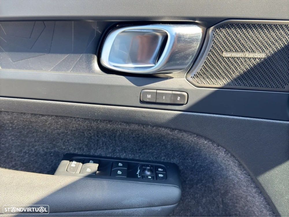 Volvo XC 40 1.5 T5 PHEV Plus Dark - 14