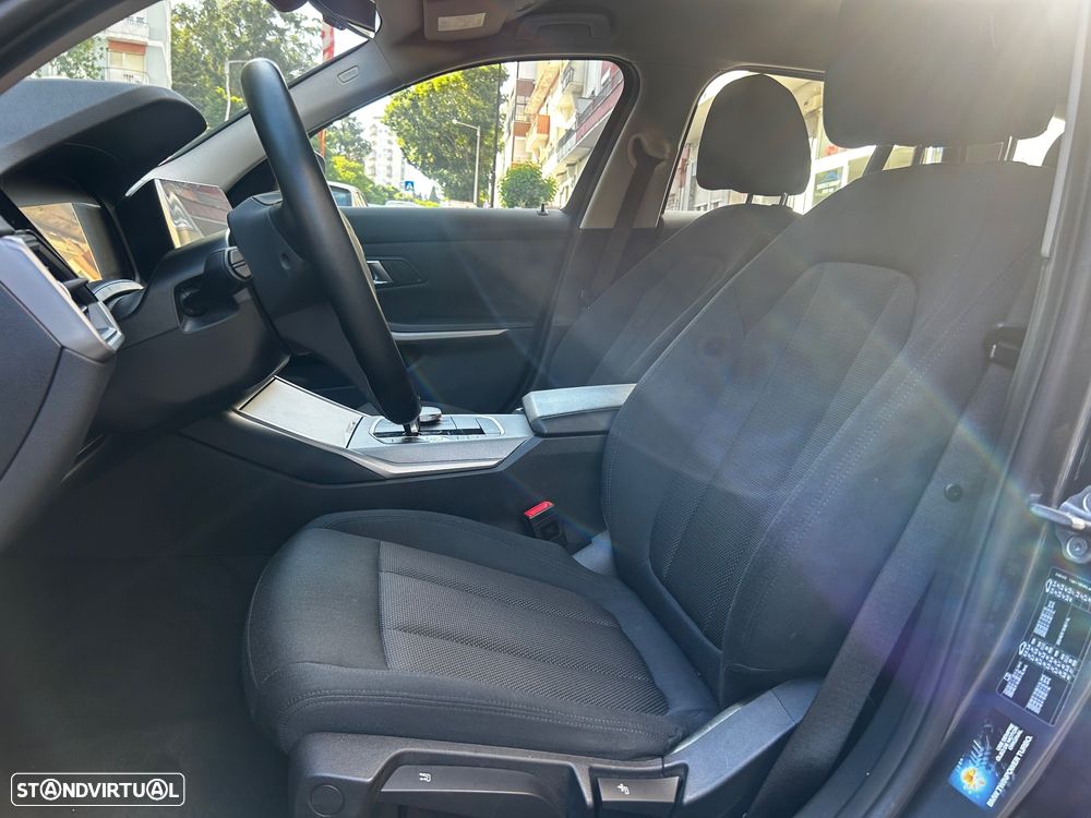 BMW 320 d Auto - 5