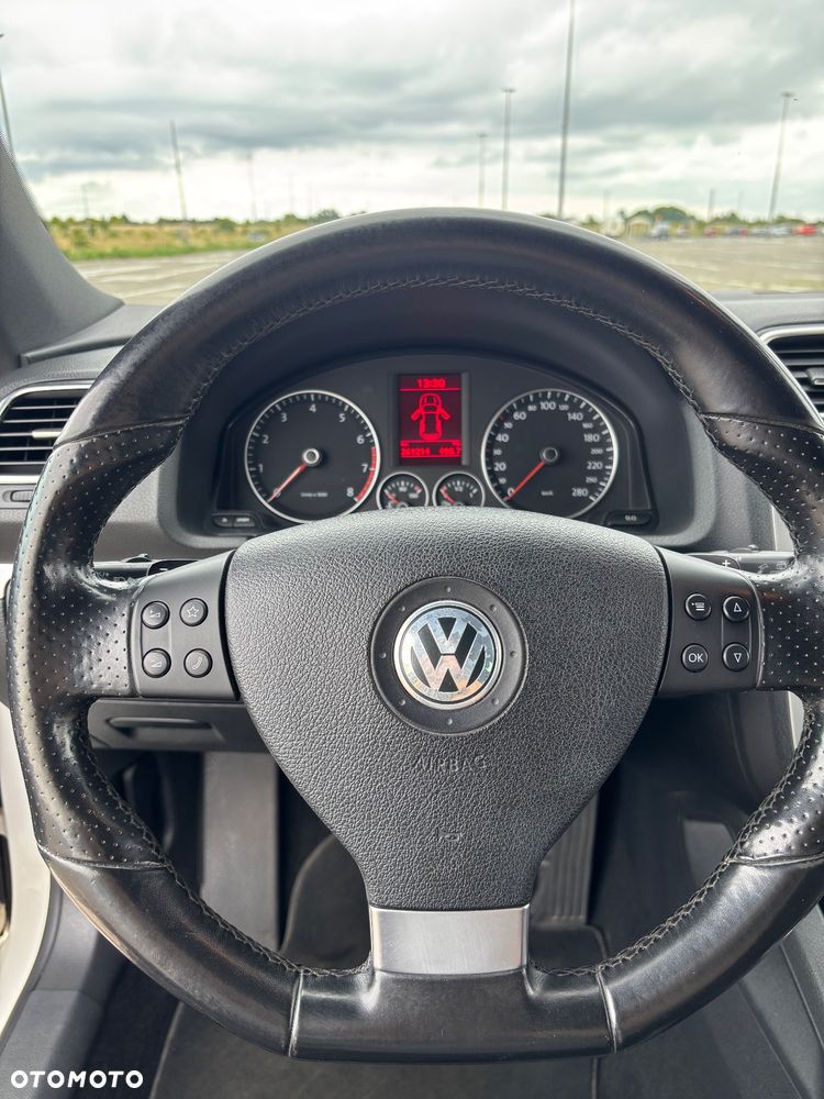 Volkswagen Scirocco III 08-14 - 16