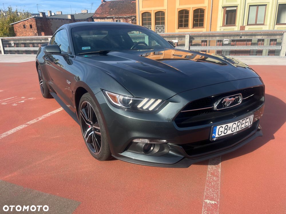 Ford Mustang 5.0 V8 GT - 2