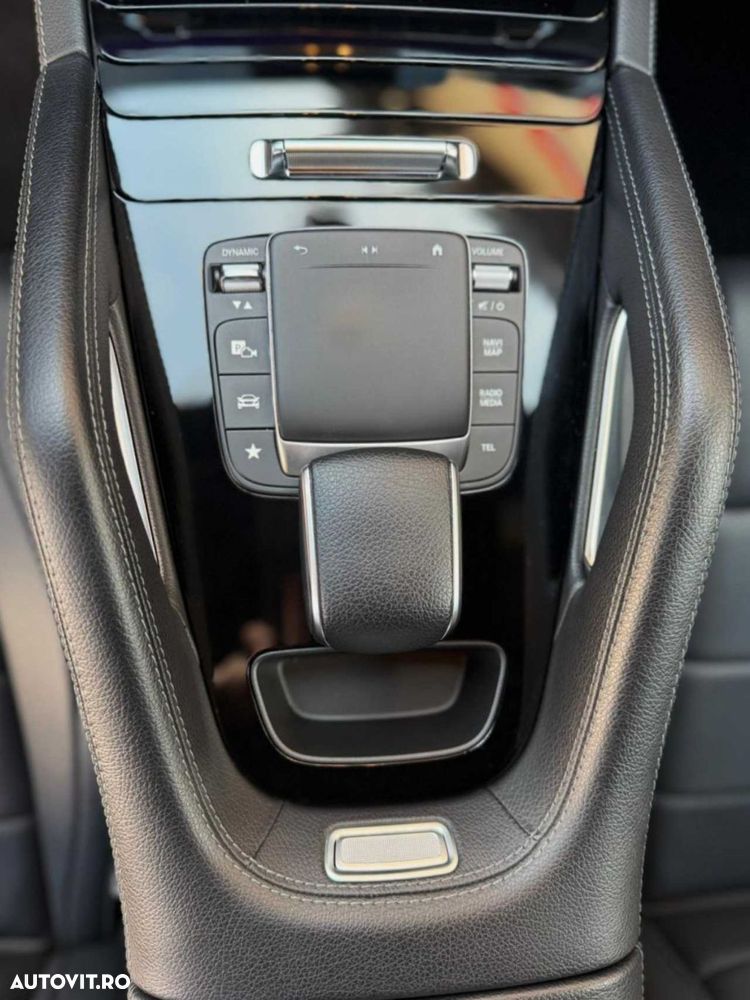 Mercedes-Benz GLE - 28