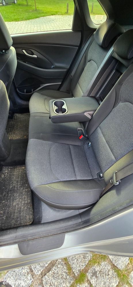 Hyundai i30 1.5 DPI Smart - 11