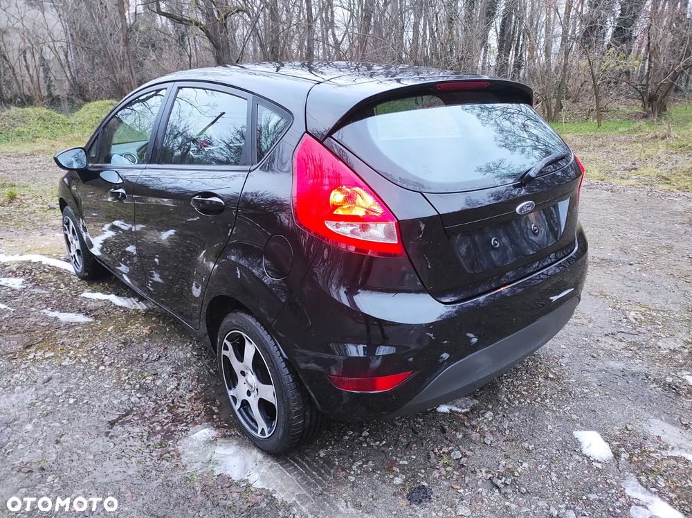 Ford Fiesta 1.25 Champions Edition - 5