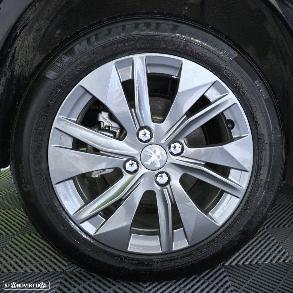 Peugeot e-208 50 kWh Allure Pack - 9