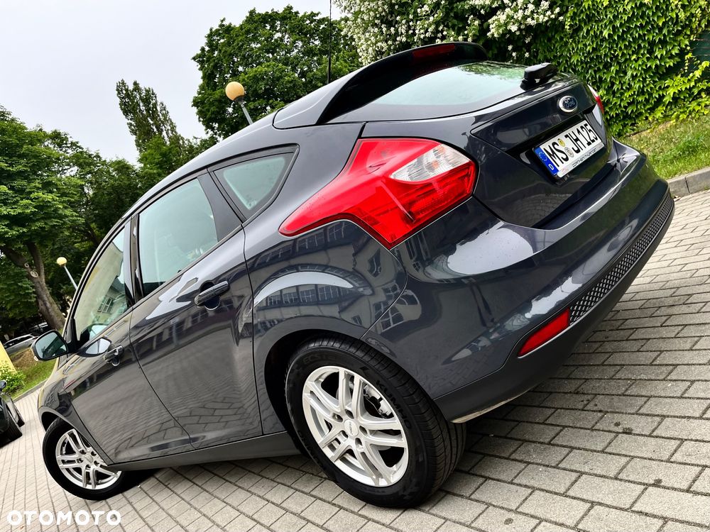 Ford Focus 1.6 TI-VCT Champions Edition - 2